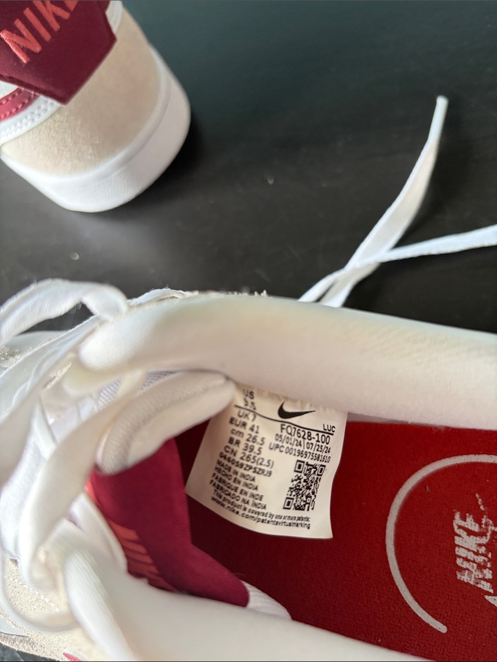 Nike Low-Top Sneakers in White, Cream & Burgundy - Picture 6 of 6